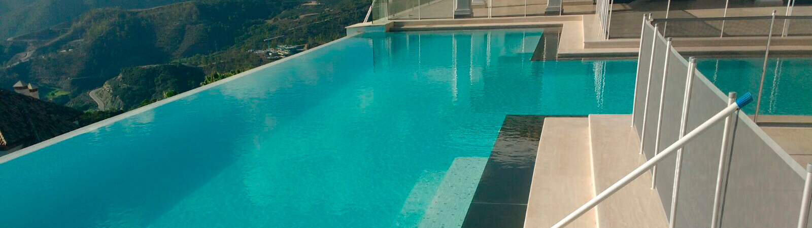 Pool and garden maintenance, house in La Zagaleta area, Marbella Pool and garden maintenance, house in La Zagaleta area, Marbella